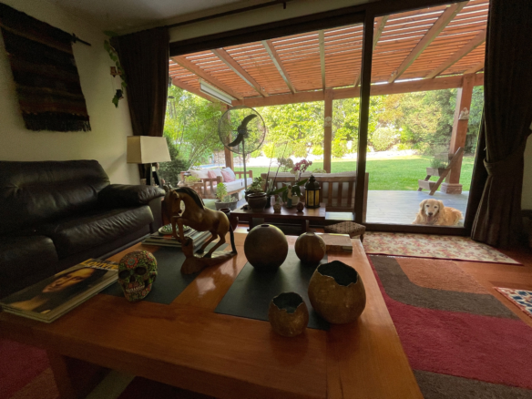 Vende impecable casa 5D 4B PIEDRA ROJA