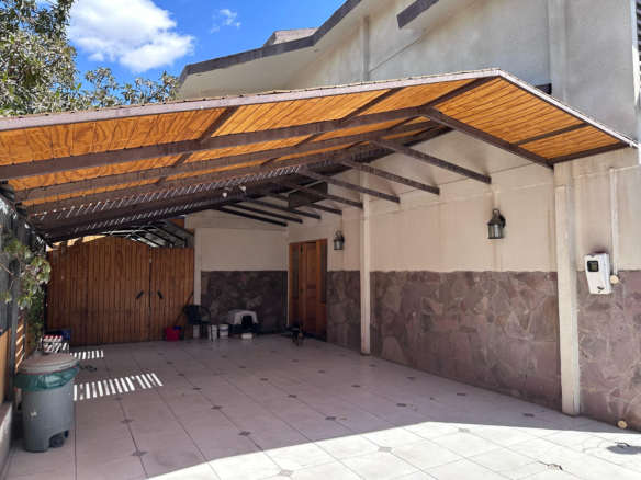 Casa Amplia y Luminosa en Ñuñoa