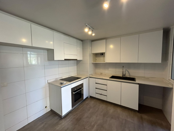 Departamento en Arriendo a Pasos de Portal La Dehesa Lo Barnechea