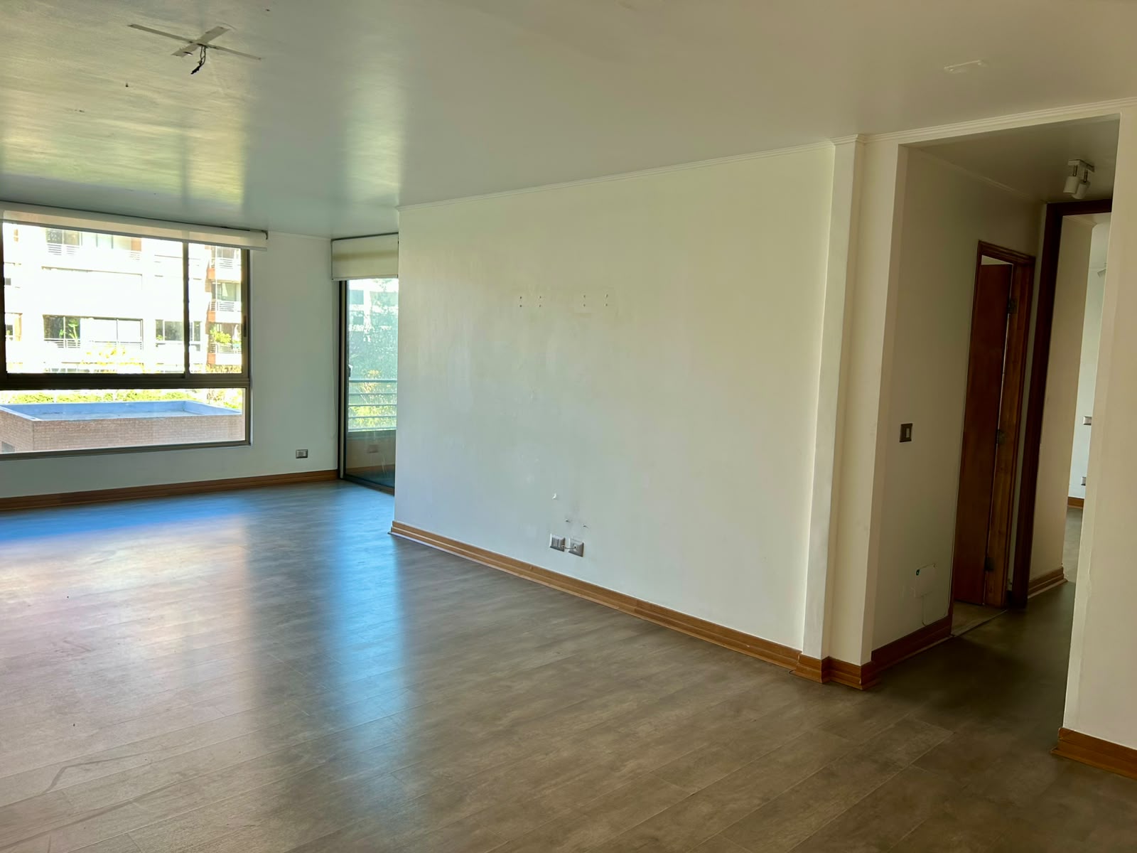 WhatsApp Image 2026-09-24 at 4.24.23 PM Departamento en Arriendo a Pasos de Portal La Dehesa Lo Barnechea