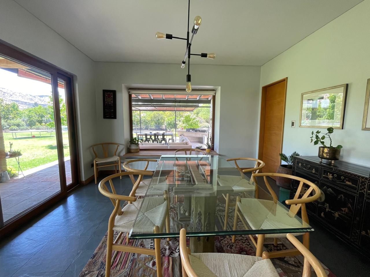 Se Arrienda Linda Casa Condominio Algarrobal – Chicureo.