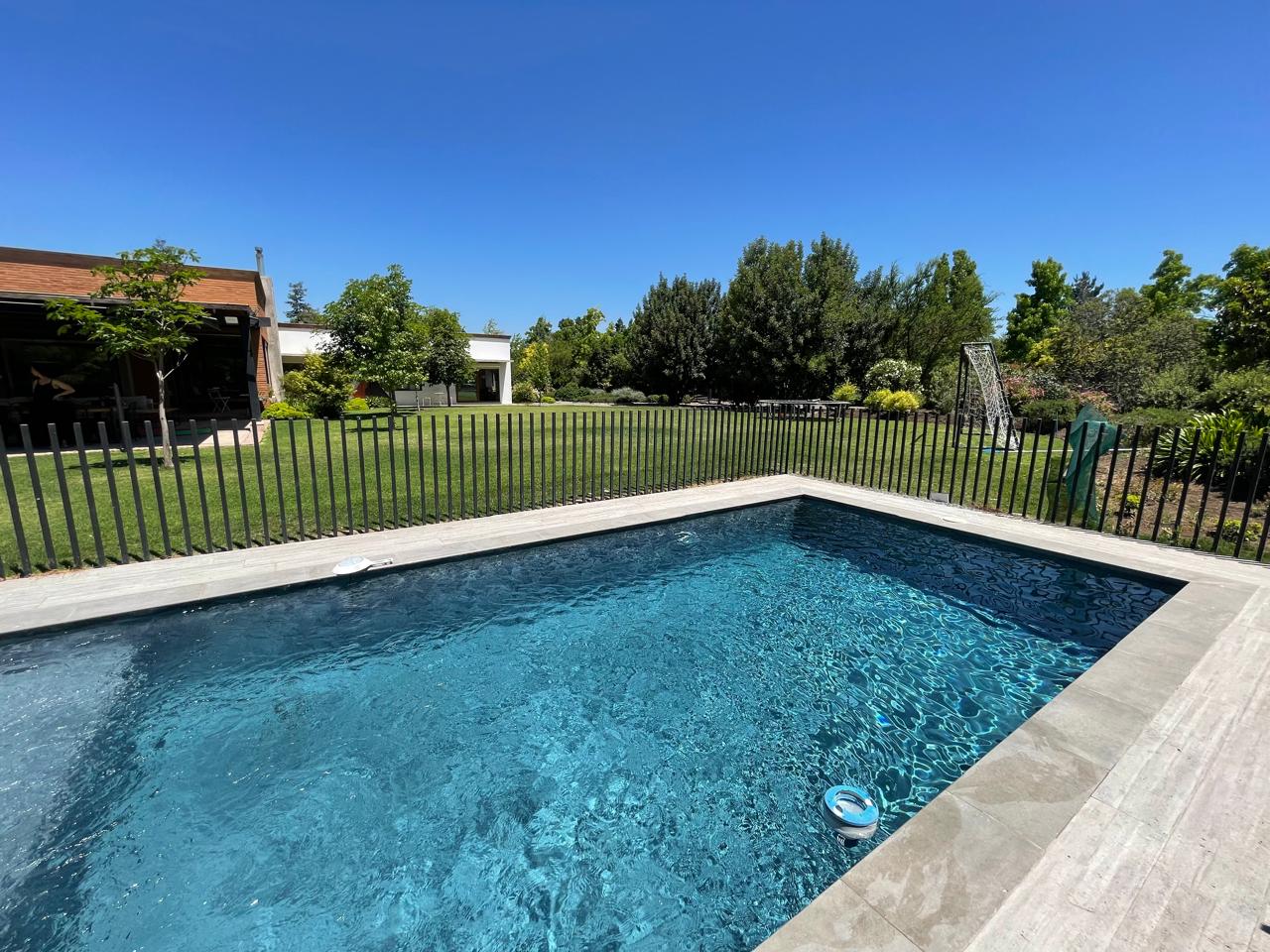 Se Arrienda Linda Casa Condominio Algarrobal – Chicureo.