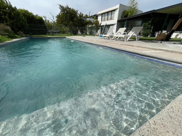 Increible Propiedad en Condominio Algarrobal – Chicureo Centro.