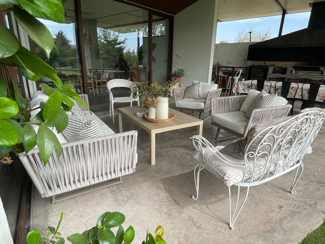Increible Propiedad en Condominio Algarrobal – Chicureo Centro.